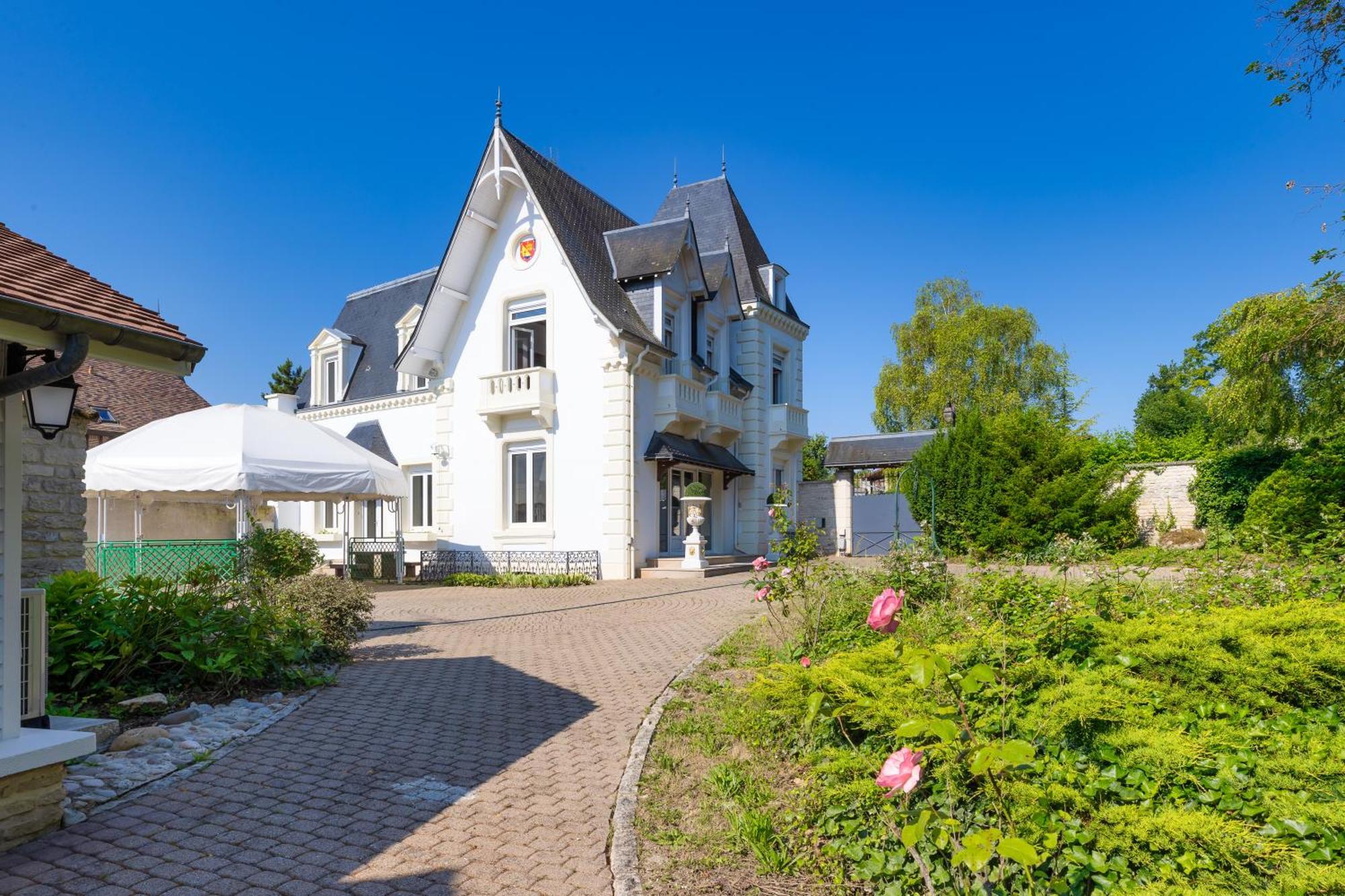 Le Moulin Du Landion Hôtel et Spa Dolancourt Exterior foto